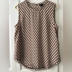 Who What Wear sleeveless shell size XL